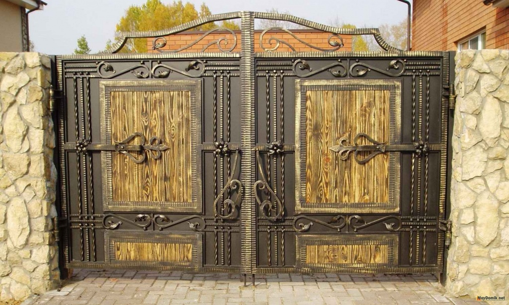 Металлические ворота - изготовление на заказ в Новосибирске